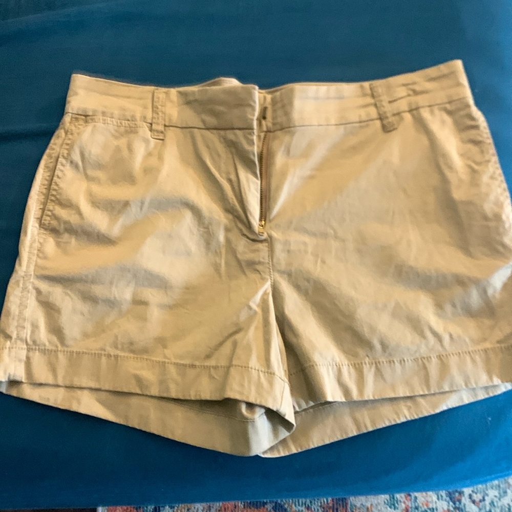 Khaki chino shorts